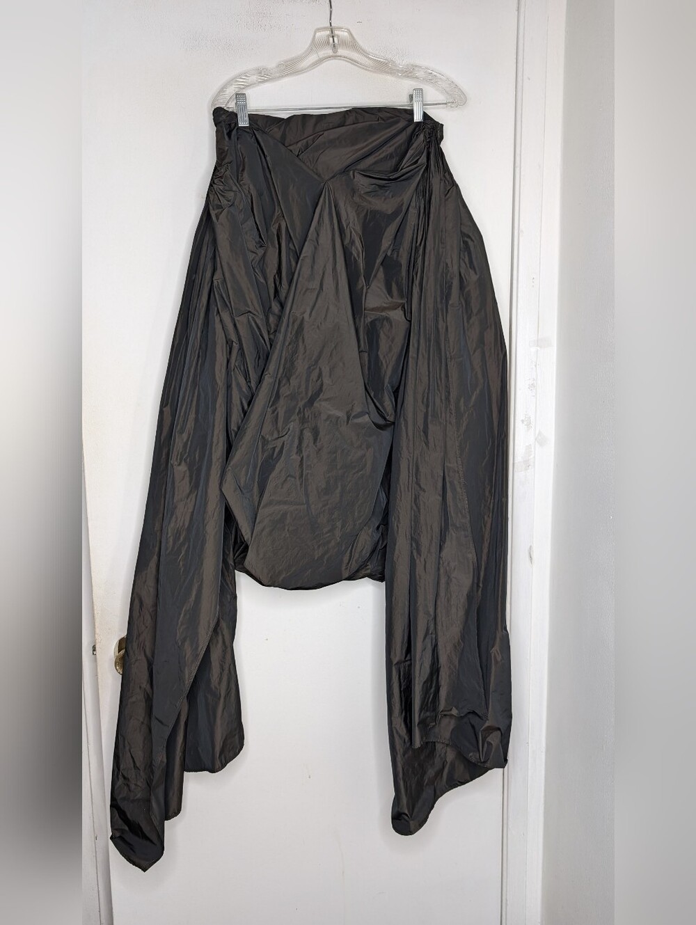 Lilith • Avant Garde RARE! Taffeta/Poly Balloon / Assymetrycial Skirt in Black